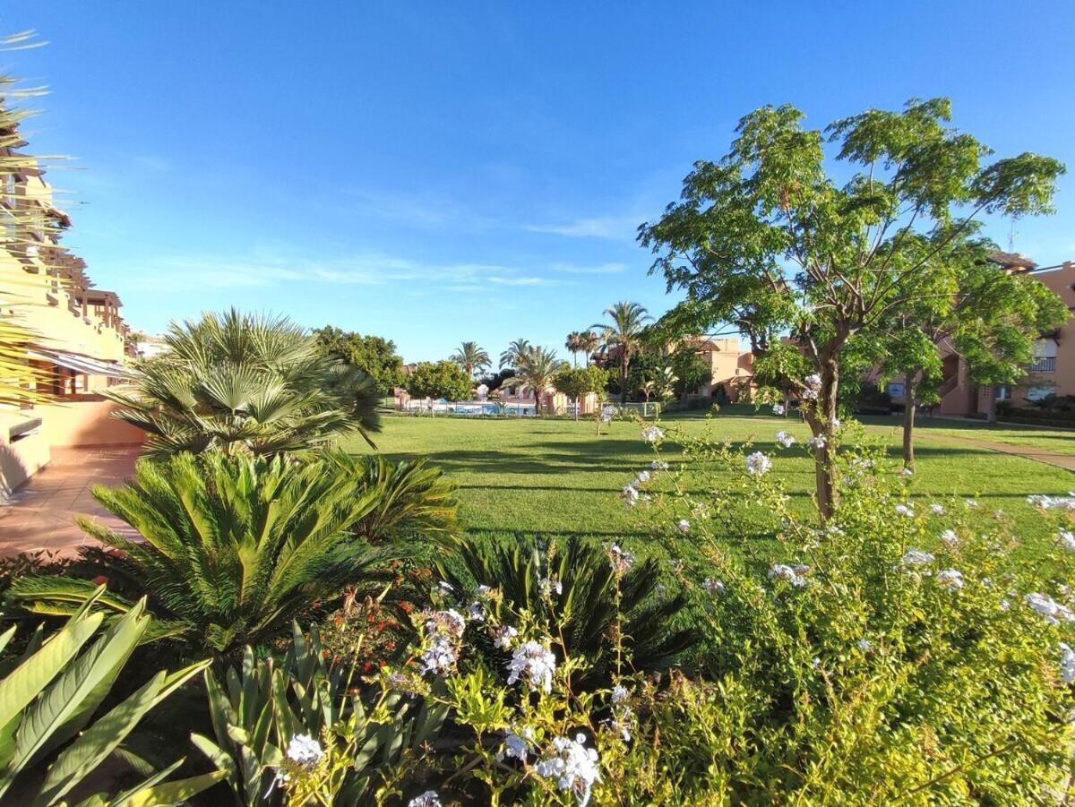 Casares Del Sol Apartamento Exterior foto